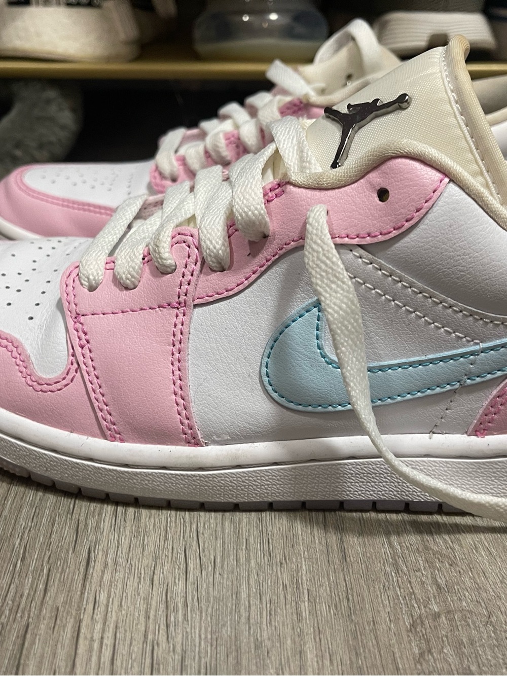 Jordan Low Top Sneakers - White & Pink - Picture 2 of 4